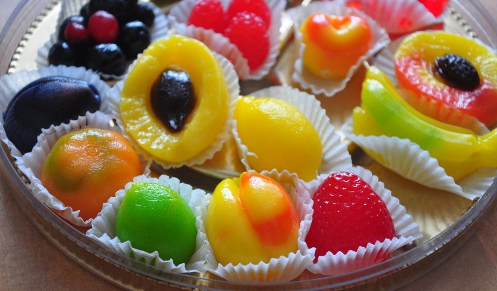 Обои фрукты, конфеты, сладкое, десерт, мармелад, fruit, candy, sweet, dessert, marmalade разрешение 1920x1275 Загрузить