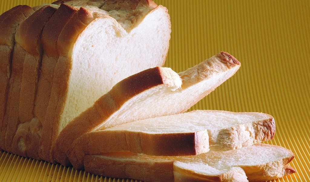 Обои хлеб, желтый фон, выпечка, нарезка, bread, yellow background, cakes, cutting разрешение 1920x1385 Загрузить
