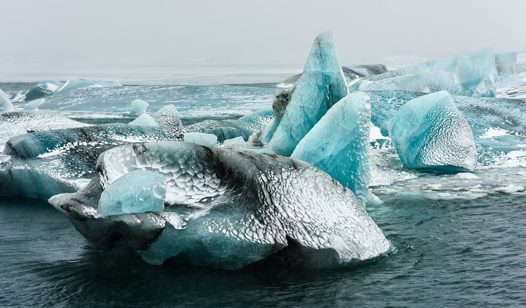 Обои небо, вода, природа, море, горизонт, лёд, льдины, the sky, water, nature, sea, horizon, ice разрешение 2047x1314 Загрузить