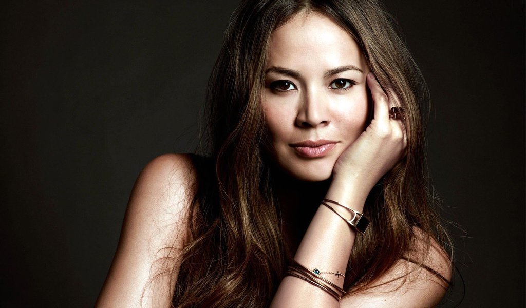 Обои взгляд, модель, волосы, лицо, актриса, мун бладгуд, moon bloodgood, look, model, hair, face, actress, mun bladgoud разрешение 1920x1200 Загрузить