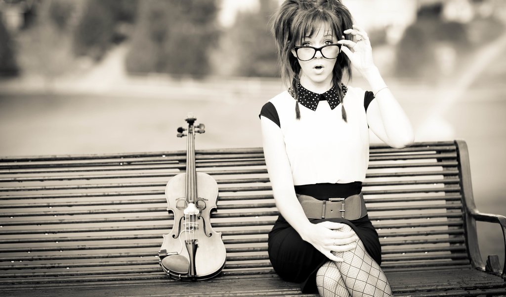 Обои девушка, скрипка, очки, линдси стирлинг, линдсей стирлинг, girl, violin, glasses, lindsey stirling, lindsay stirling разрешение 5760x3840 Загрузить