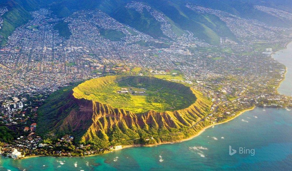 Обои город, кратер, вулкан, гавайи, bing, гонолулу, даймонд хед, the city, crater, the volcano, hawaii, honolulu, diamond head разрешение 1920x1200 Загрузить