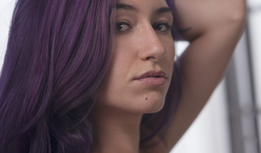 Обои девушка, модель, moon, фиолетовые волосы, girl, model, purple hair разрешение 4256x2832 Загрузить