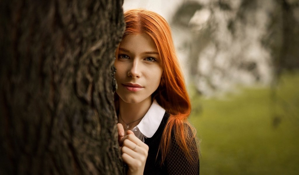 Обои дерево, девушка, портрет, лицо, рыжеволосая, анастасия жилина, tree, girl, portrait, face, redhead, anastasia zhilina разрешение 2133x1200 Загрузить