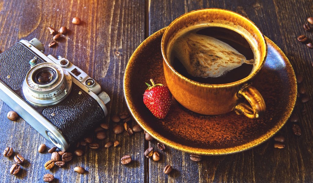 Обои клубника, зерна, кофе, чашка, камера, аппарат, strawberry, grain, coffee, cup, camera разрешение 7212x3866 Загрузить