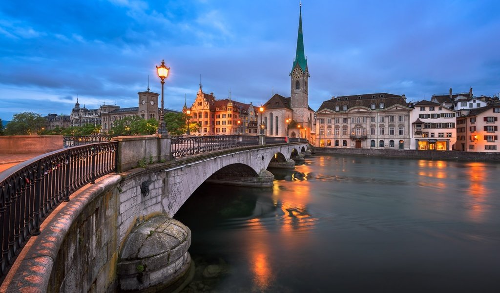 Обои река, мост, швейцария, дома, фонарь, шпиль, цюрих, river, bridge, switzerland, home, lantern, spire, zurich разрешение 2048x1365 Загрузить