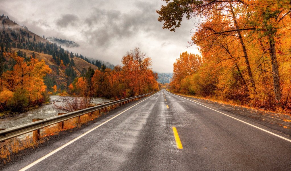 Обои дорога, деревья, река, горы, осень, road, trees, river, mountains, autumn разрешение 2048x1354 Загрузить