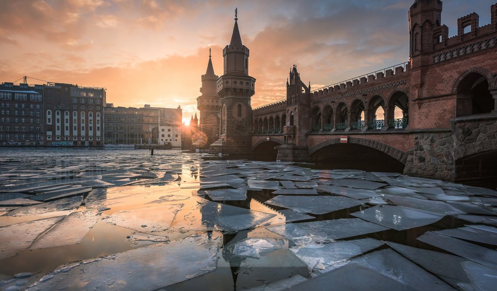 Обои река, мост, лёд, дома, германия, берлин, обербаумбрюкк, river, bridge, ice, home, germany, berlin, the tv разрешение 2048x1360 Загрузить