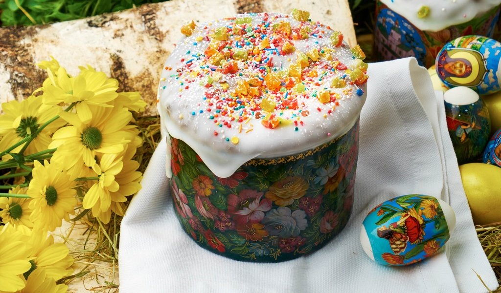 Обои цветы, пасха, яйца, хризантемы, глазурь, кулич, flowers, easter, eggs, chrysanthemum, glaze, cake разрешение 2500x1547 Загрузить