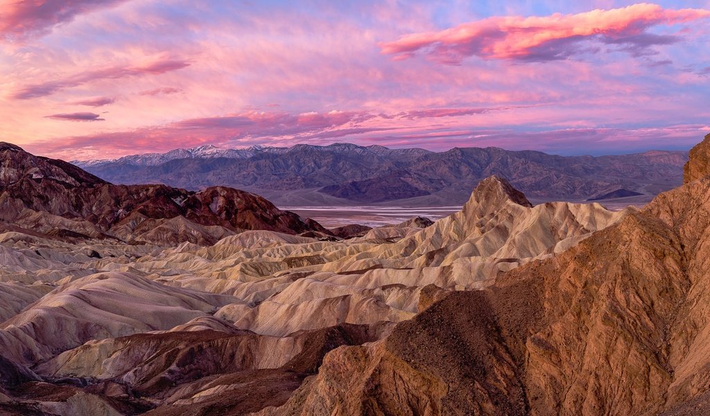 Обои облака, горы, сша, долина смерти, clouds, mountains, usa, death valley разрешение 2048x1191 Загрузить