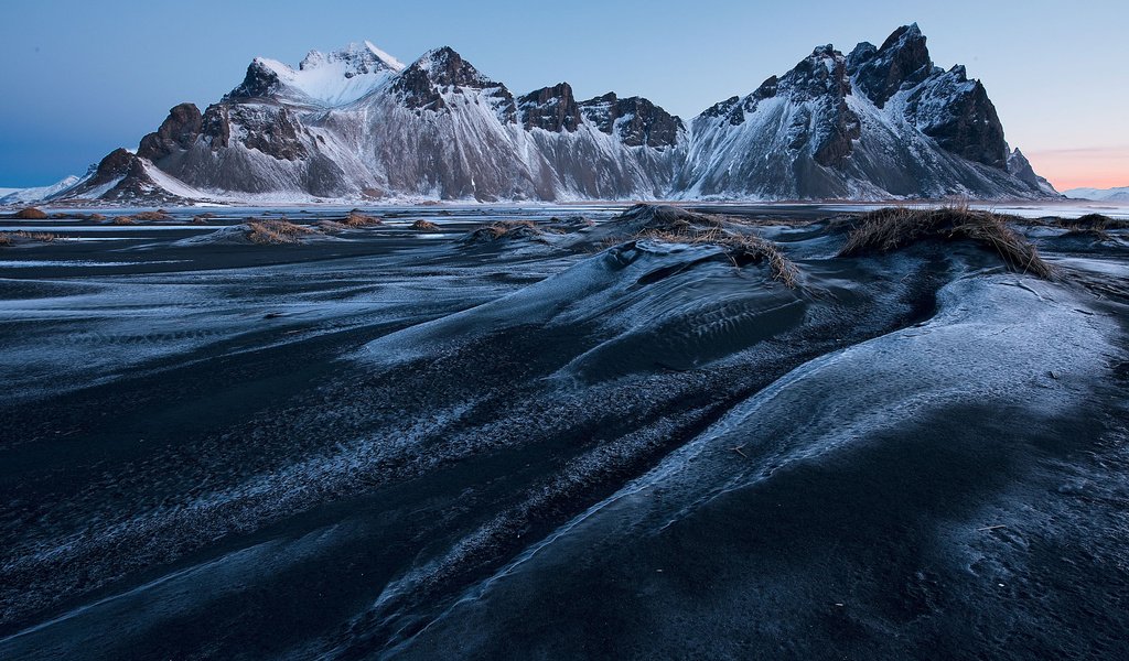 Обои горы, снег, природа, вершины, исландия, вестрахорн, mountains, snow, nature, tops, iceland, westerhorn разрешение 2048x1367 Загрузить