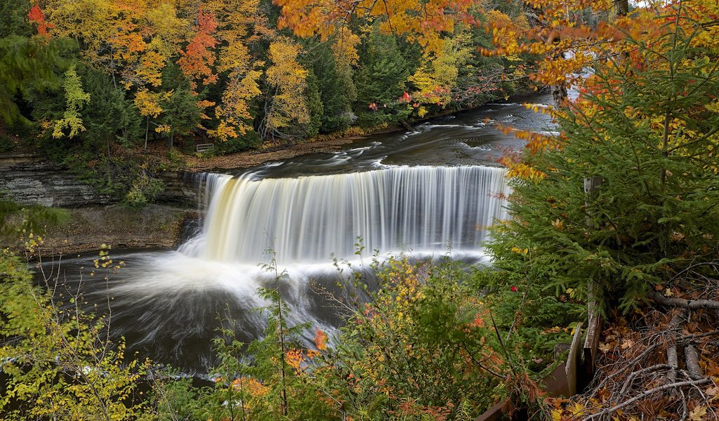 Обои река, природа, лес, водопад, осень, river, nature, forest, waterfall, autumn разрешение 1920x1200 Загрузить