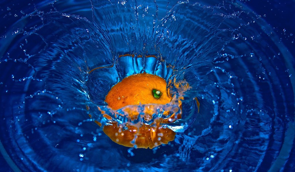 Обои вода, фрукты, брызги, апельсин, всплеск, water, fruit, squirt, orange, splash разрешение 3888x2592 Загрузить