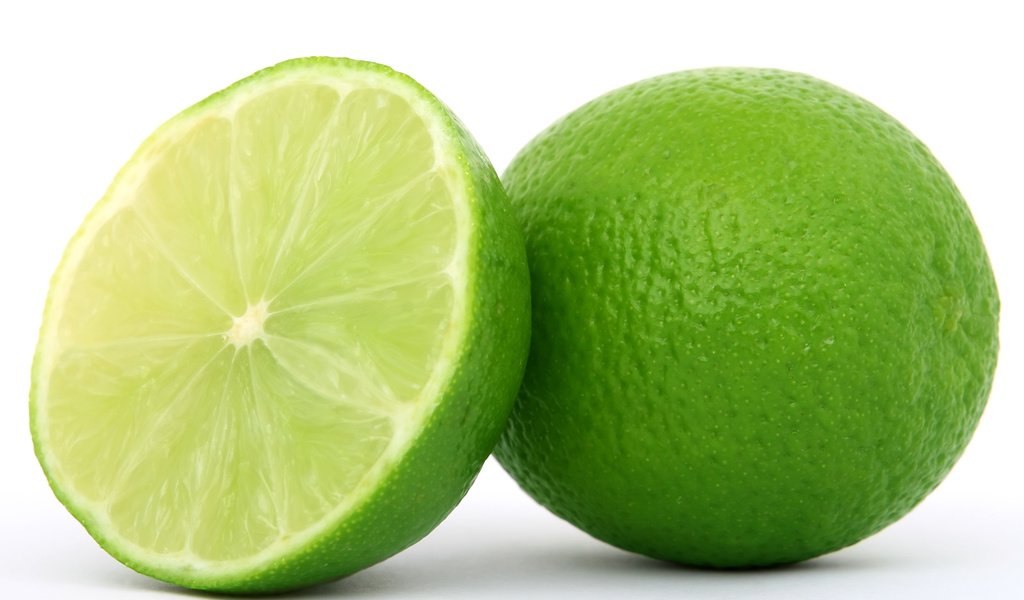 Обои фрукты, белый фон, лайм, цитрусы, fruit, white background, lime, citrus разрешение 2948x2020 Загрузить