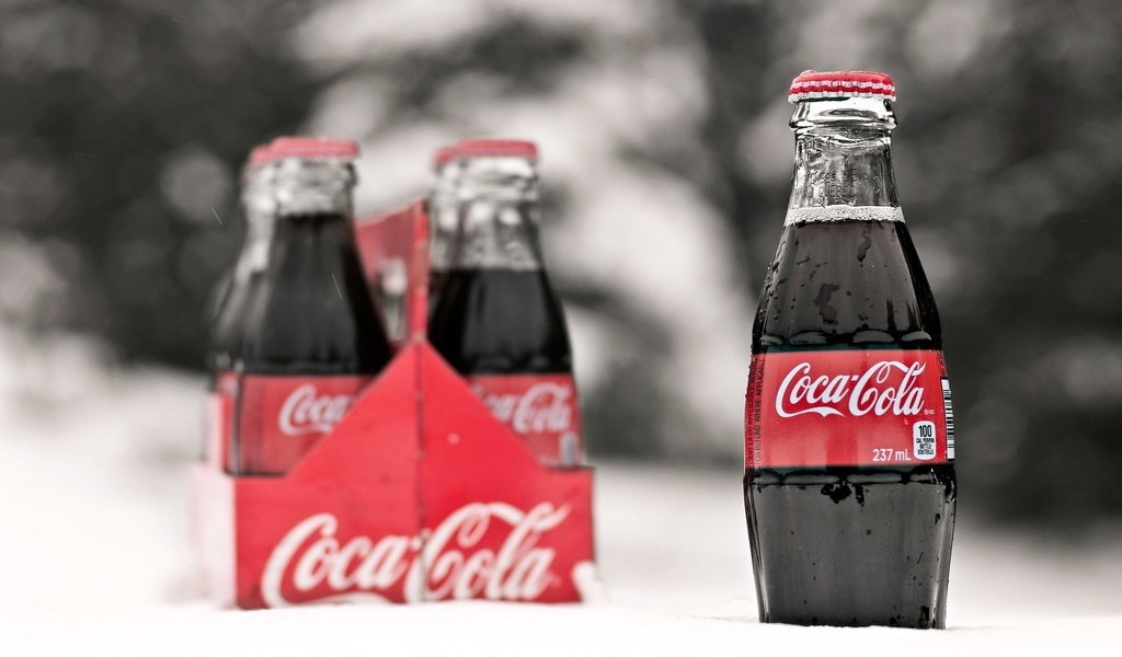 Обои снег, зима, бутылки, бренд, кока-кола, snow, winter, bottle, brand, coca-cola разрешение 1920x1200 Загрузить