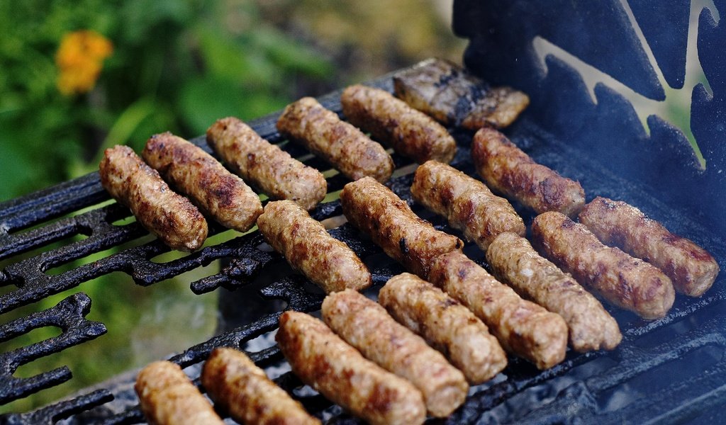 Обои мясо, гриль, колбаски, барбекю, meat, grill, sausages, bbq разрешение 3888x2592 Загрузить