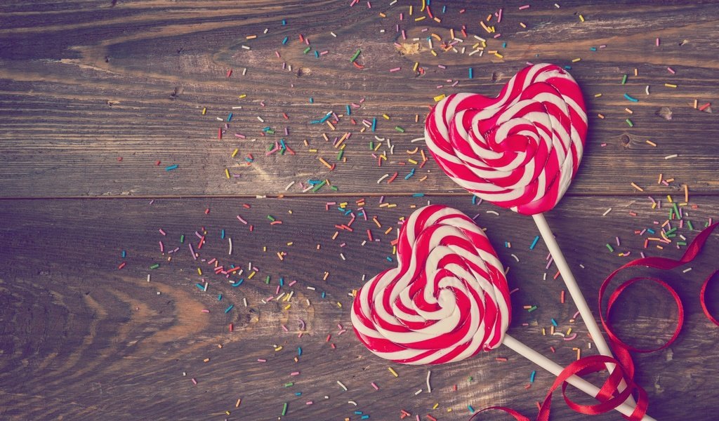 Обои конфеты, любовь, сердечки, леденцы, candy, love, hearts, lollipops разрешение 2880x1800 Загрузить