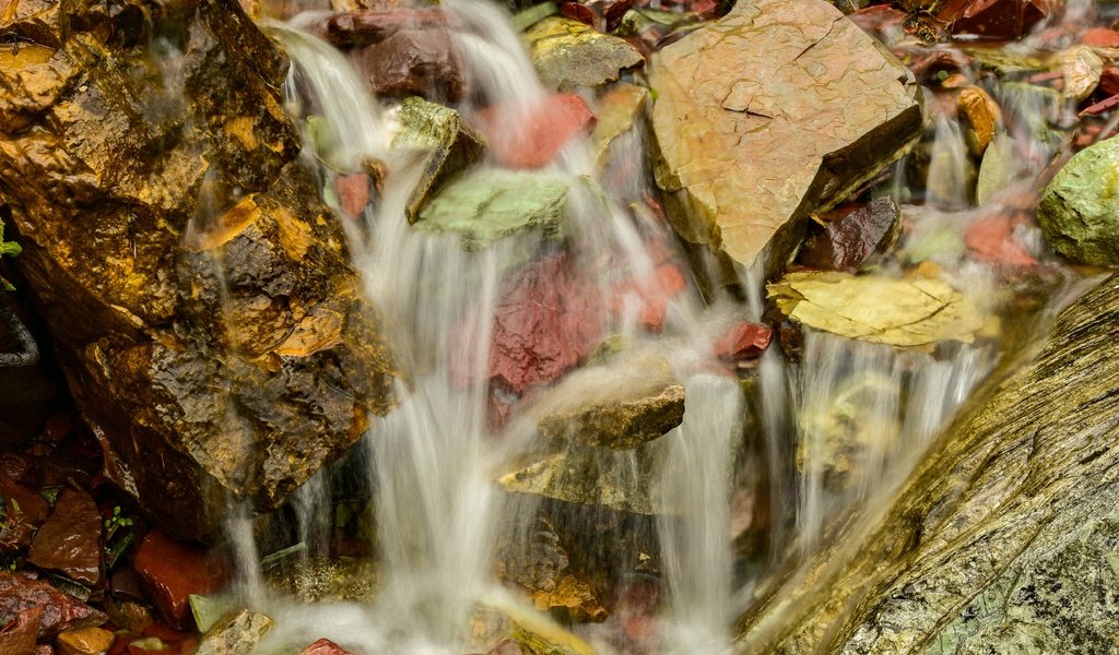 Обои вода, природа, камни, ручей, краски, water, nature, stones, stream, paint разрешение 4912x3264 Загрузить