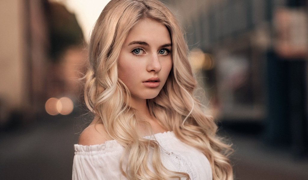 Обои девушка, блондинка, улица, модель, макияж, прическа, мартин кюн, girl, blonde, street, model, makeup, hairstyle, martin kuhn разрешение 2048x1365 Загрузить