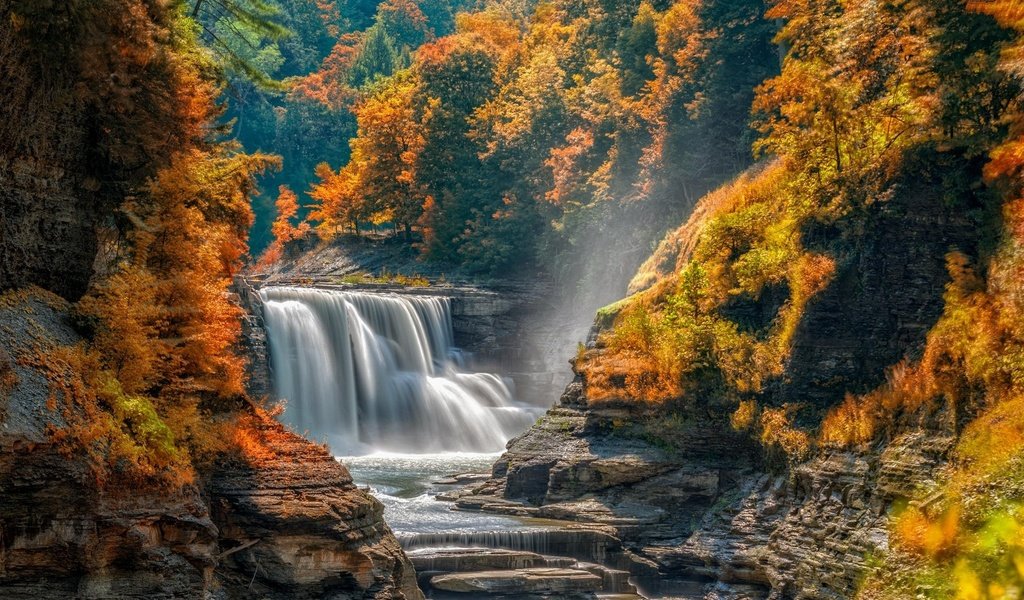 Обои деревья, река, скалы, природа, камни, пейзаж, водопад, осень, trees, river, rocks, nature, stones, landscape, waterfall, autumn разрешение 1920x1280 Загрузить