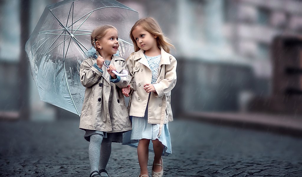 Обои дети, зонт, девочки, мостовая, подружки, children, umbrella, girls, bridge, girlfriend разрешение 1920x1281 Загрузить