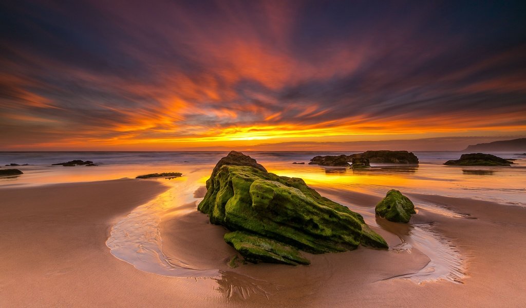 Обои камни, закат, море, песок, побережье, португалия, лиссабон, guincho, stones, sunset, sea, sand, coast, portugal, lisbon разрешение 3960x2475 Загрузить