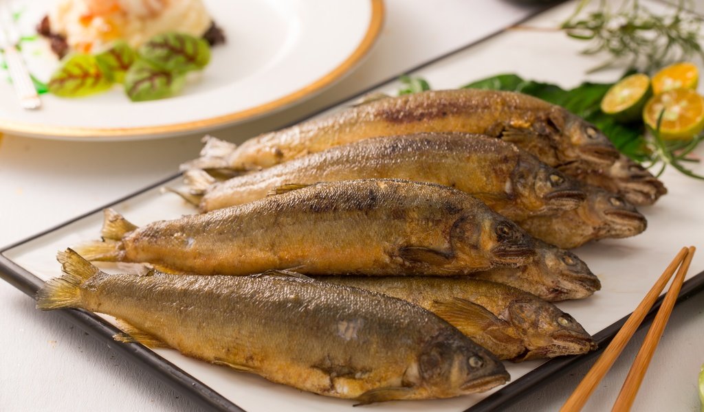 Обои рыба, морепродукты, жареная, жареная рыба, корюшка, fish, seafood, fried, fried fish, smelt разрешение 3000x1960 Загрузить