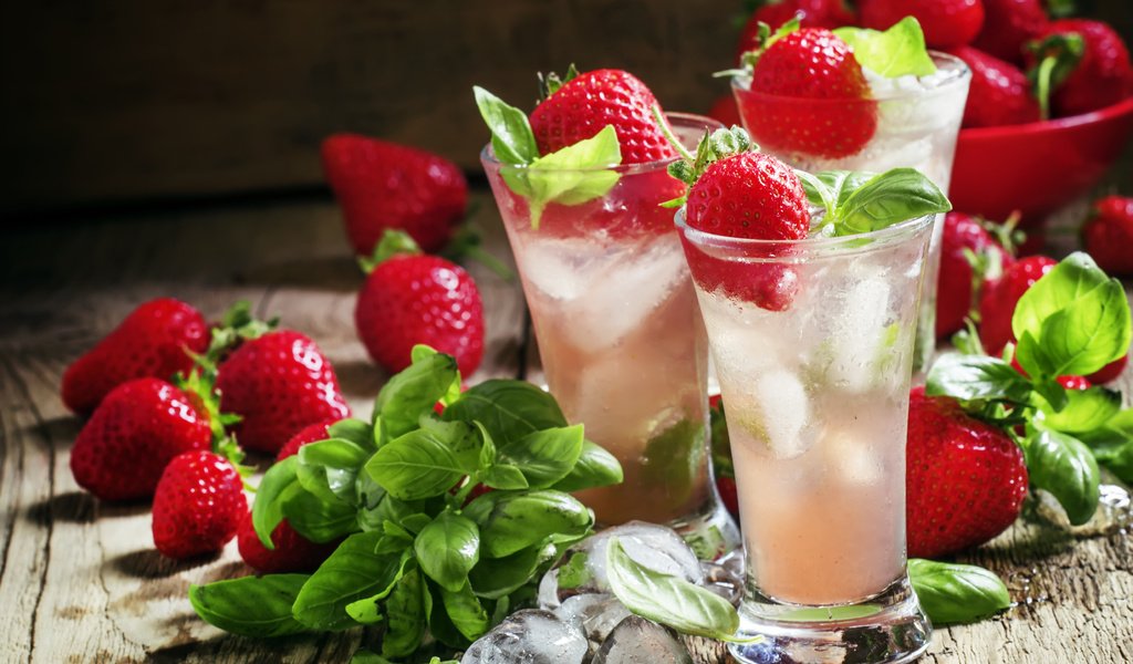 Обои напиток, клубника, лёд, drink, strawberry, ice разрешение 5220x3648 Загрузить