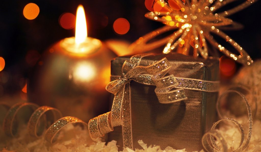 Обои новый год, свеча, подарок, рождество, декор, анна омельченко, new year, candle, gift, christmas, decor, anna omelchenko разрешение 3840x2400 Загрузить