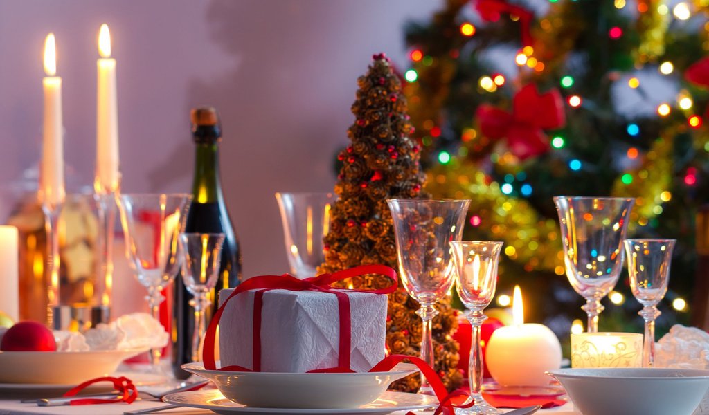 Обои новый год, елка, стол, подарок, рождество, шампанское, new year, tree, table, gift, christmas, champagne разрешение 1920x1200 Загрузить