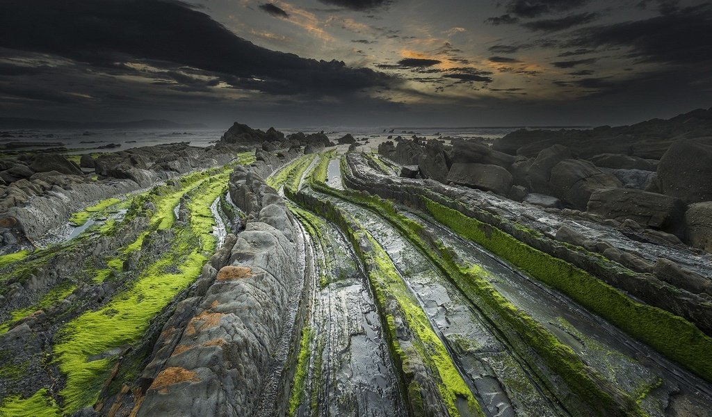 Обои небо, облака, природа, камни, пейзаж, горизонт, the sky, clouds, nature, stones, landscape, horizon разрешение 1920x1272 Загрузить