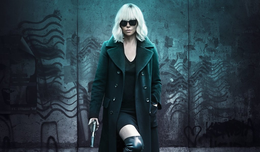 Обои девушка, фильмов, взгляд, 2017, взрывная блондинка, волосы, atomic blonde, лицо, актриса, шарлиз терон, триллер, боевик, girl, movies, look, explosive blonde, hair, face, actress, charlize theron, thriller, action разрешение 3840x2400 Загрузить