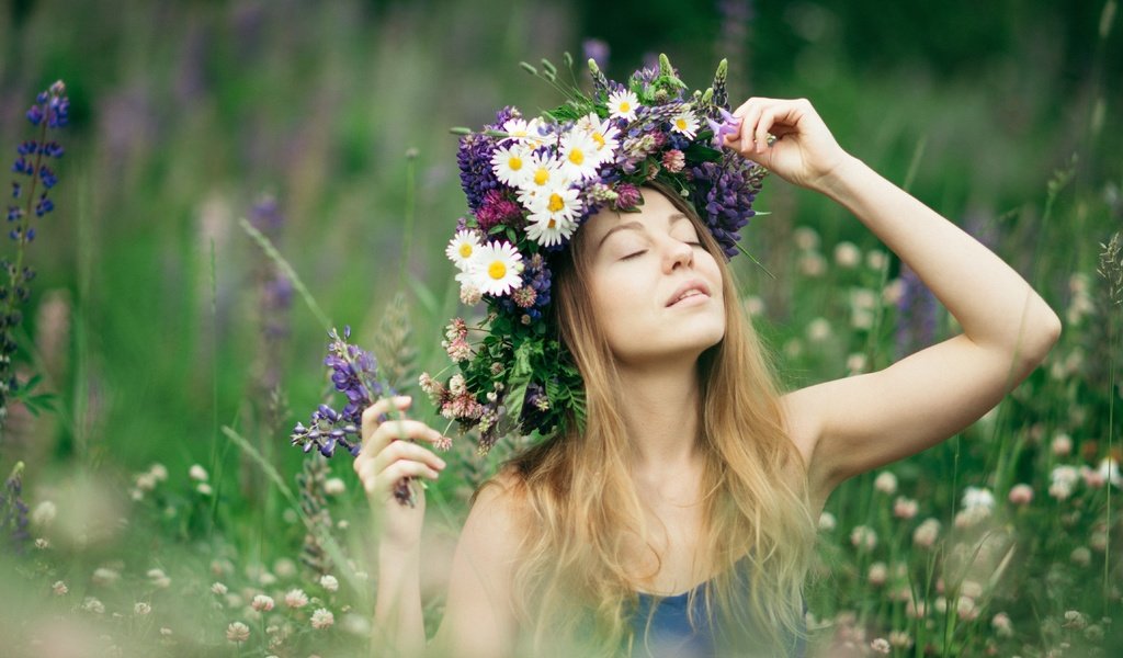 Обои цветы, девушка, настроение, луг, венок, алина, flowers, girl, mood, meadow, wreath, alina разрешение 4599x3066 Загрузить