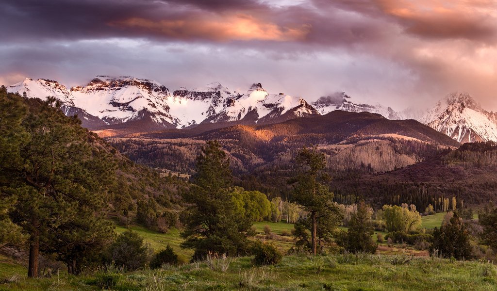 Обои небо, колорадо, облака, san juan mountains, деревья, горы, лес, тучи, панорама, сша, долина, valley, the sky, colorado, clouds, trees, mountains, forest, panorama, usa разрешение 2560x1080 Загрузить