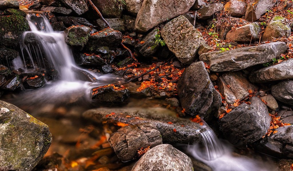 Обои камни, водопад, осень, валуны, stones, waterfall, autumn, boulders разрешение 2048x1367 Загрузить