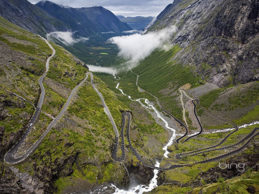 Обои дорога, река, горы, норвегия, горная дорога, серпантин, road, river, mountains, norway, mountain road, serpentine разрешение 1920x1200 Загрузить