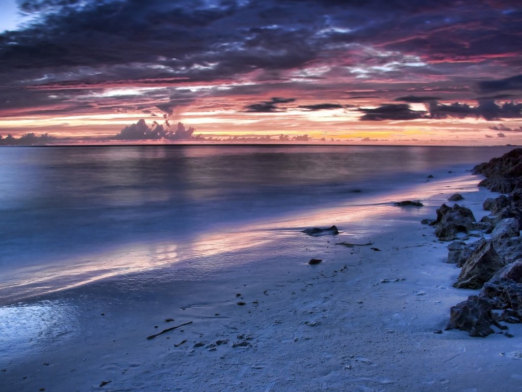 Обои облака, камни, берег, закат, море, clouds, stones, shore, sunset, sea разрешение 2560x1600 Загрузить