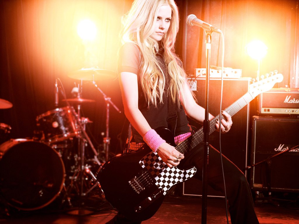 Обои блондинка, гитара, аврил лавин, blonde, guitar, avril lavigne разрешение 2700x2054 Загрузить