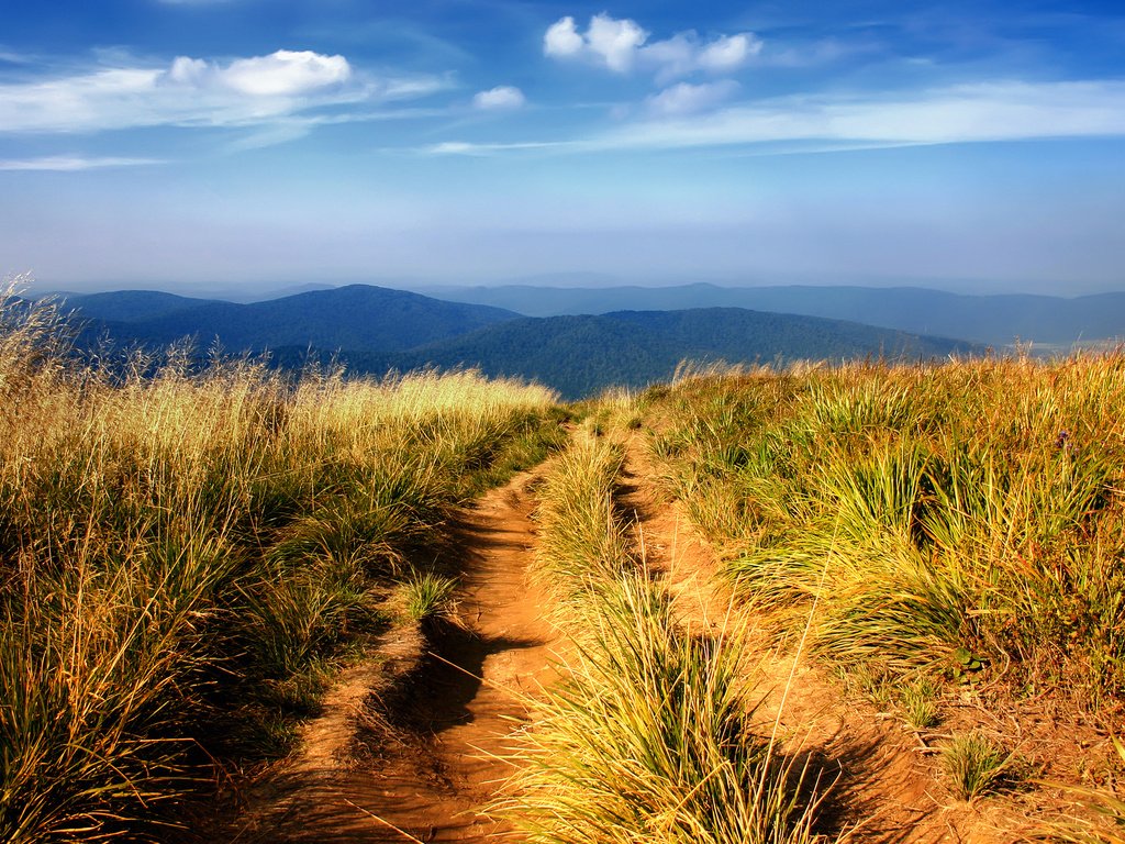 Обои небо, трава, горы, холмы, природа, пейзаж, пейзажи, slopes, автодорога, road, the sky, grass, mountains, hills, nature, landscape, landscapes разрешение 2560x1600 Загрузить