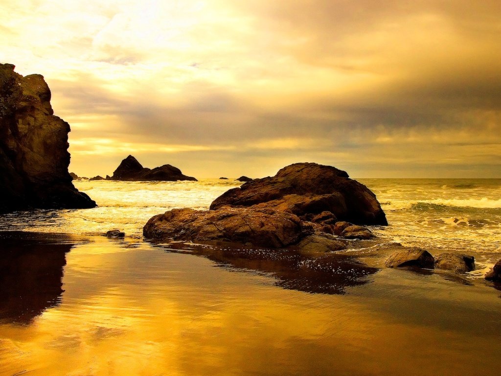 Обои скалы, камни, берег, закат, пляж, океан, rocks, stones, shore, sunset, beach, the ocean разрешение 1920x1080 Загрузить
