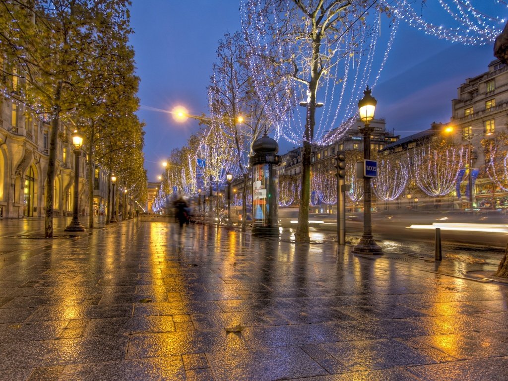 Обои фонари, париж, улица, франция, lights, paris, street, france разрешение 3654x2592 Загрузить