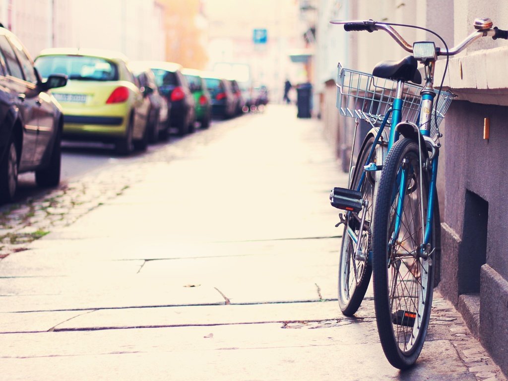 Обои улица, машины, велосипед, тротуар, street, machine, bike, the sidewalk разрешение 4200x2600 Загрузить