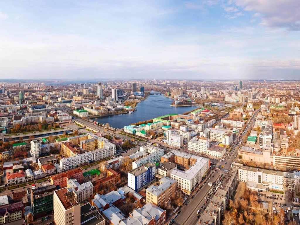 Обои панорама, вид сверху, улица, екатеринбург, panorama, the view from the top, street, ekaterinburg разрешение 3835x2200 Загрузить