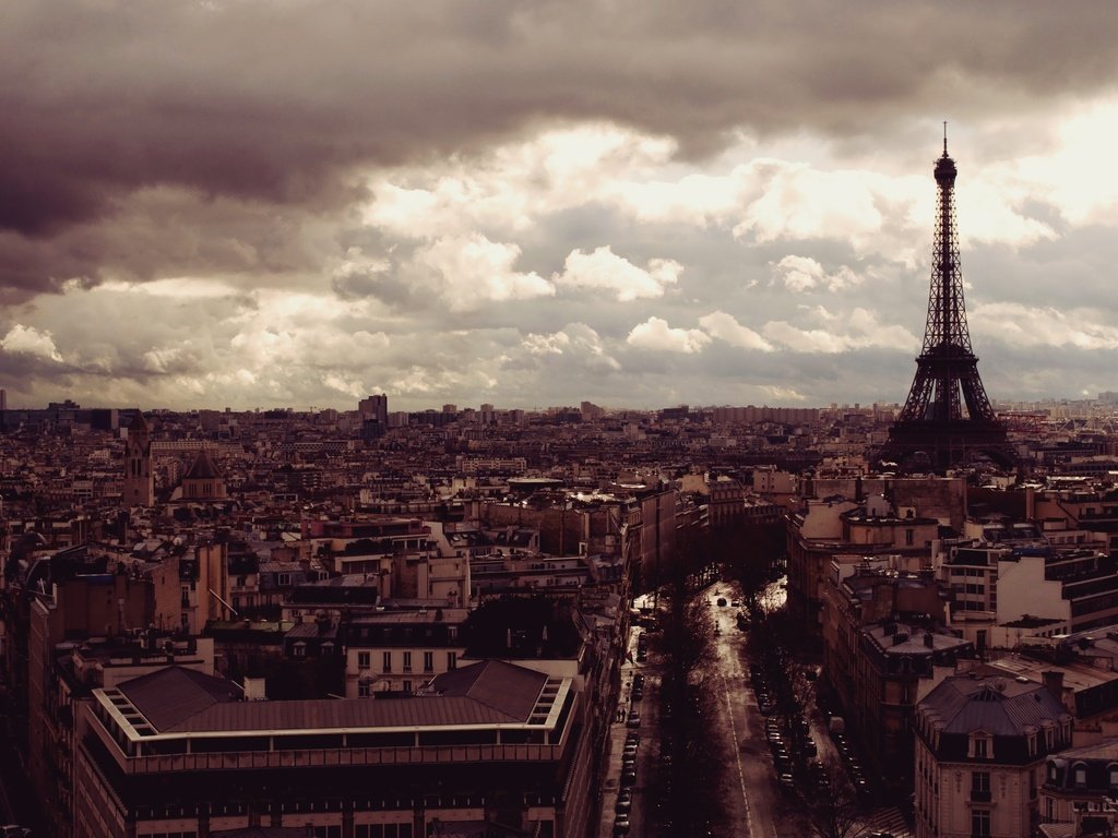 Обои тучи, город, париж, эйфелева башня, clouds, the city, paris, eiffel tower разрешение 2560x1600 Загрузить