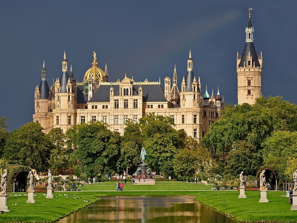 Обои парк, пруд, германия, шверинский замок, park, pond, germany, schwerin castle разрешение 1920x1200 Загрузить