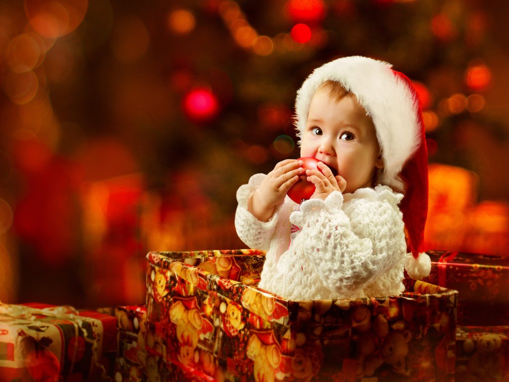 Обои ребенок, шапка, подарок, праздник, коробки, child, hat, gift, holiday, box разрешение 3212x2200 Загрузить