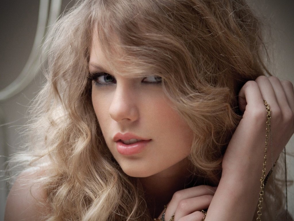 Обои блондинка, взгляд, лицо, певица, тейлор свифт, blonde, look, face, singer, taylor swift разрешение 1920x1200 Загрузить