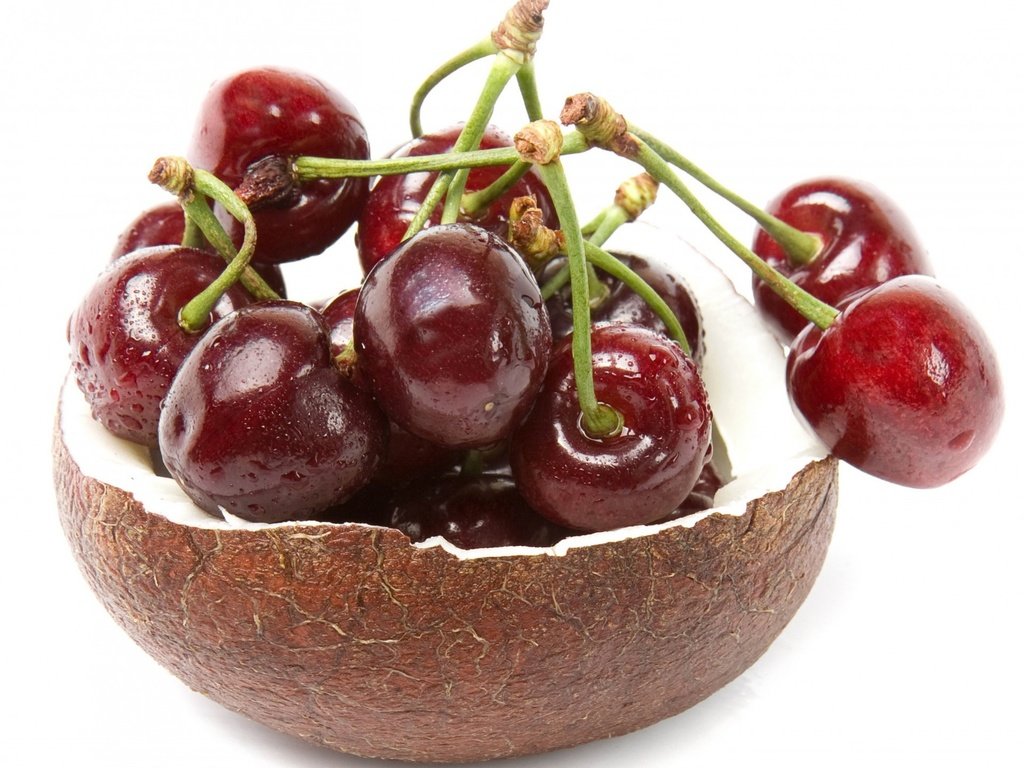 Обои черешня, ягоды, белый фон, вишня, кокос, cherry, berries, white background, coconut разрешение 1920x1663 Загрузить