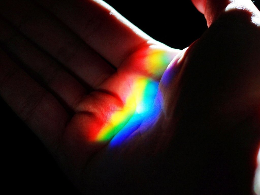 Обои свет, рука, радуга, ладонь, light, hand, rainbow, palm разрешение 1920x1200 Загрузить