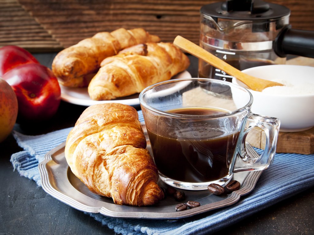 Обои кофе, завтрак, сливки, кубок, круасан, круассаны, coffee, breakfast, cream, cup, croissant, croissants разрешение 3500x2548 Загрузить